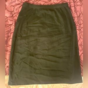 AGB midi skirt. US size S. Black. Never worn, tags removed. Vintage.